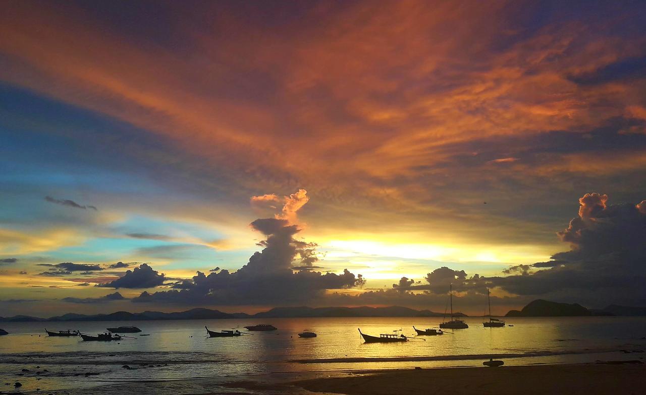 Fiji Palms Phuket Otel Dış mekan fotoğraf